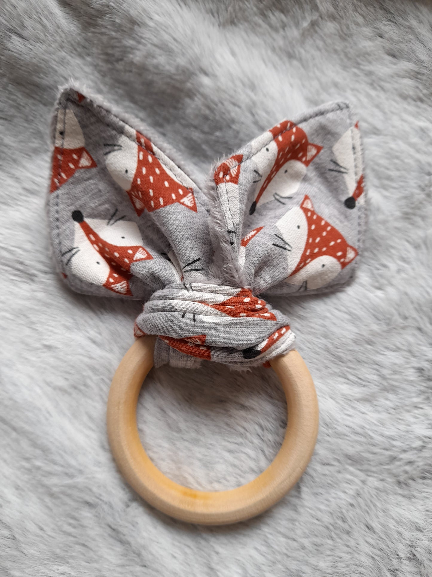 Gift Set M - set of 2 - Bib and Small Wooden Ring