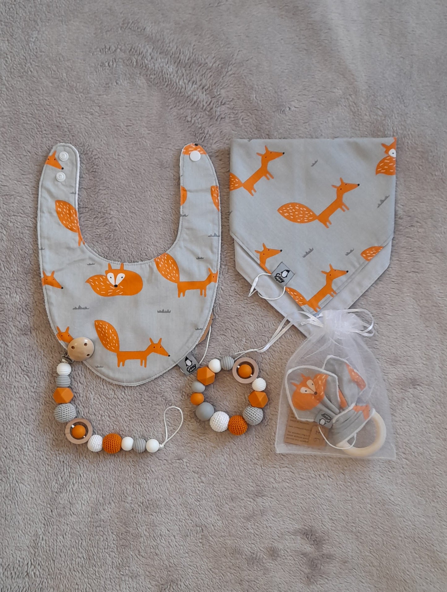 Gift Set B - set of 5 - Reversible Bib, Bib, Dummy Clip, Silicone Ring and Small Wooden Ring